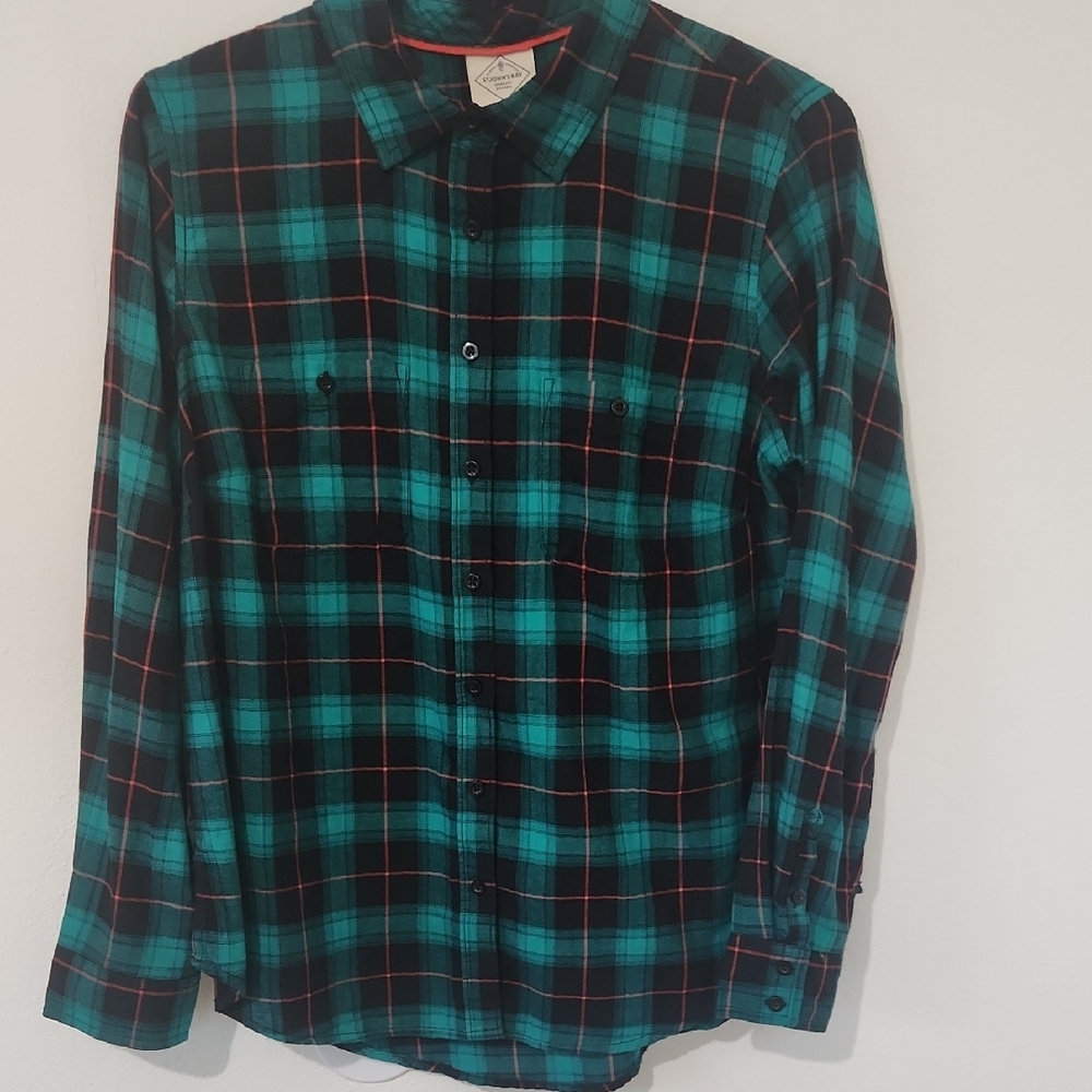 St Johns Bay Womens Long Sleeve Green and Black Plaid Shirt Saze Ps